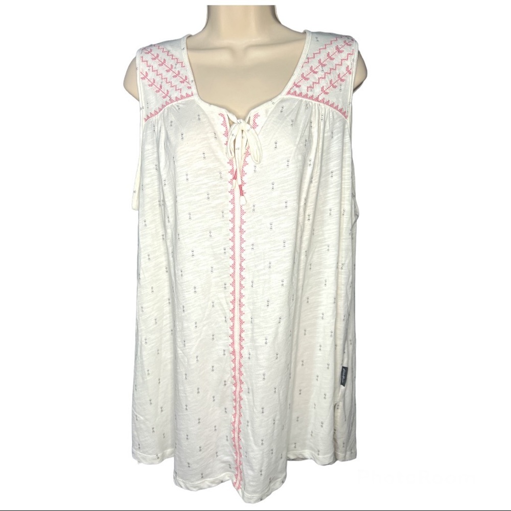 Eddie Bauer Boho Tank White and black pattern with pink embroidery. Size XXL